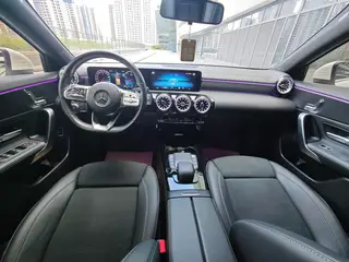 Mercedes-Benz A-Class 2022 A 200 L Edición de moda de coche deportivo interior foto 19