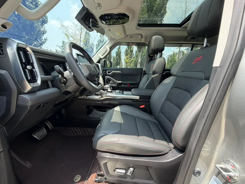 Jetour T2 2023 2.0TD Four-wheel drive Conquer exterior photo 4 Jetour T2 2023 2.0TD Four-wheel drive Conquer exterior photo 4