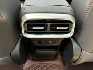 Jetour T2 2023 2.0TD Four-wheel drive Conquer interior photo 10 Jetour T2 2023 2.0TD Four-wheel drive Conquer interior photo 10