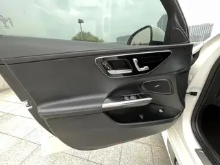 Mercedes-Benz C-Class 2023 C 260 L Sports version interior photo 15 Mercedes-Benz C-Class 2023 C 260 L Sports version interior photo 15
