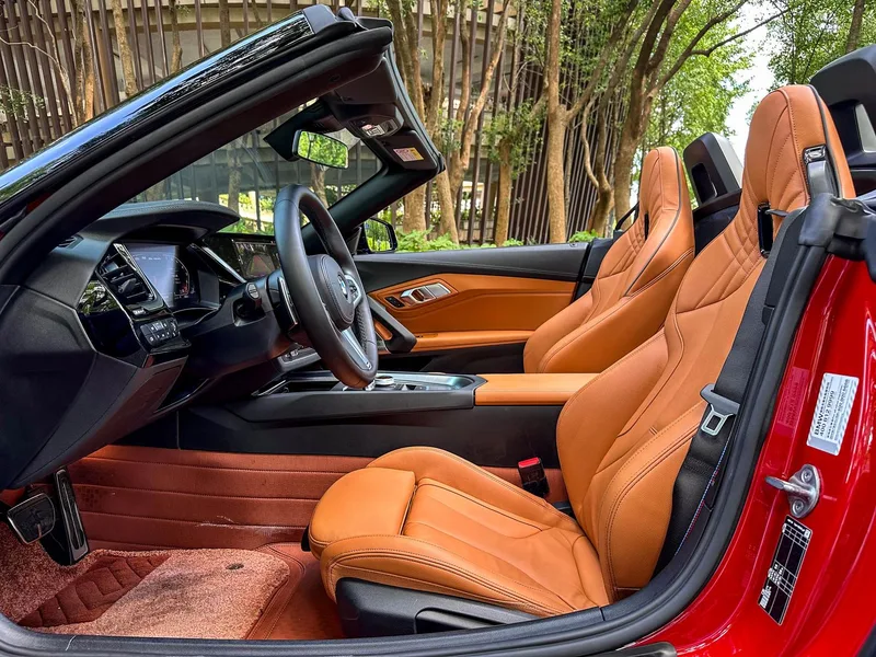 BMW Z4 2022 M40i M Sport Performance Edition interior photo 12 BMW Z4 2022 M40i M Sport Performance Edition interior photo 12