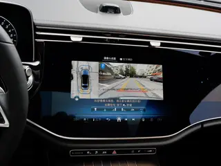 Mercedes-Benz E-Class 2024 E 350 e L Coche interior foto 18