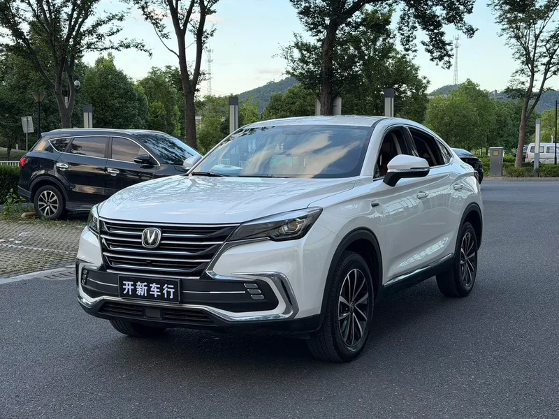 Changan CS85 COUPE 2019 1.5T Тип версии экстерьер фото 1 Changan CS85 COUPE 2019 1.5T Тип версии экстерьер фото 1