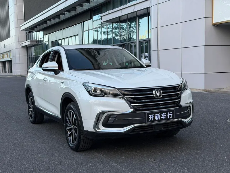 Changan CS85 COUPE 2019 1.5T Тип версии экстерьер фото 3 Changan CS85 COUPE 2019 1.5T Тип версии экстерьер фото 3
