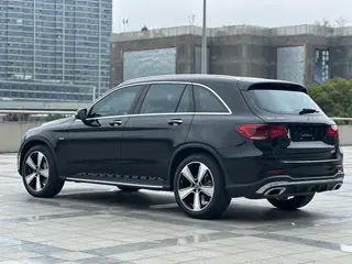 Mercedes-Benz GLC 2020 GLC 300 L 4MATIC Dynamic exterior photo 4 Mercedes-Benz GLC 2020 GLC 300 L 4MATIC Dynamic exterior photo 4