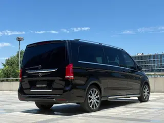 Mercedes-Benz V-Class 2022 V 260 L Long Wheelbase Deluxe Edition interior photo 12 Mercedes-Benz V-Class 2022 V 260 L Long Wheelbase Deluxe Edition interior photo 12