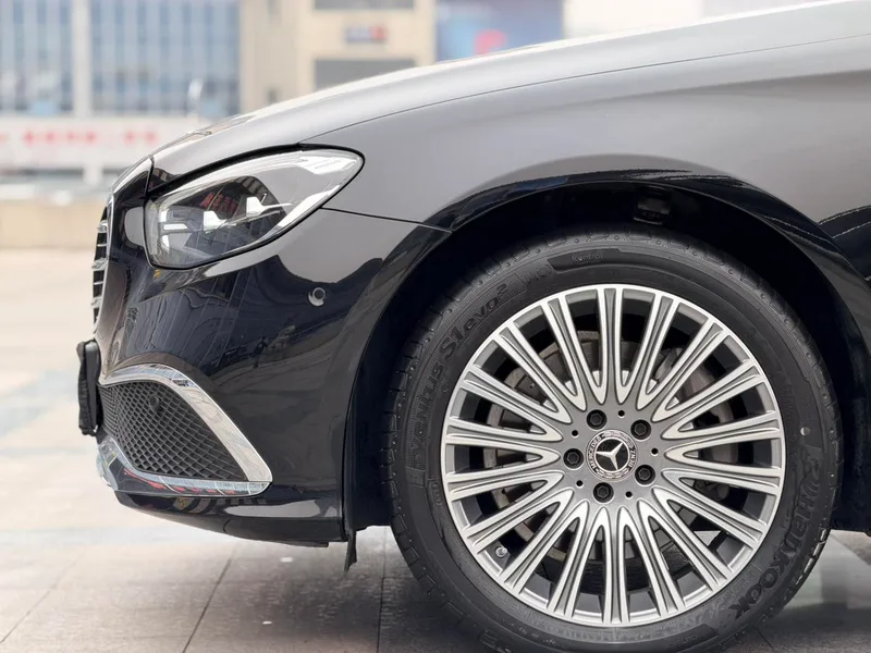 Mercedes-Benz E-Class 2023 E 300 L Luxury type Passenger car exterior photo 3 Mercedes-Benz E-Class 2023 E 300 L Luxury type Passenger car exterior photo 3