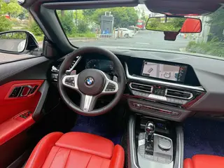 BMW Z4 2022 sDrive 25i M Ensemble de sport intérieur photo 9