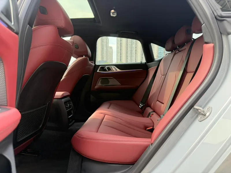 BMW 4 Series 2022 425i Gran Coupe M Sports suit interior photo 7 BMW 4 Series 2022 425i Gran Coupe M Sports suit interior photo 7