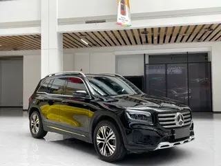 Mercedes-Benz GLB 2024 GLB 220 Dynamic exterior photo 3