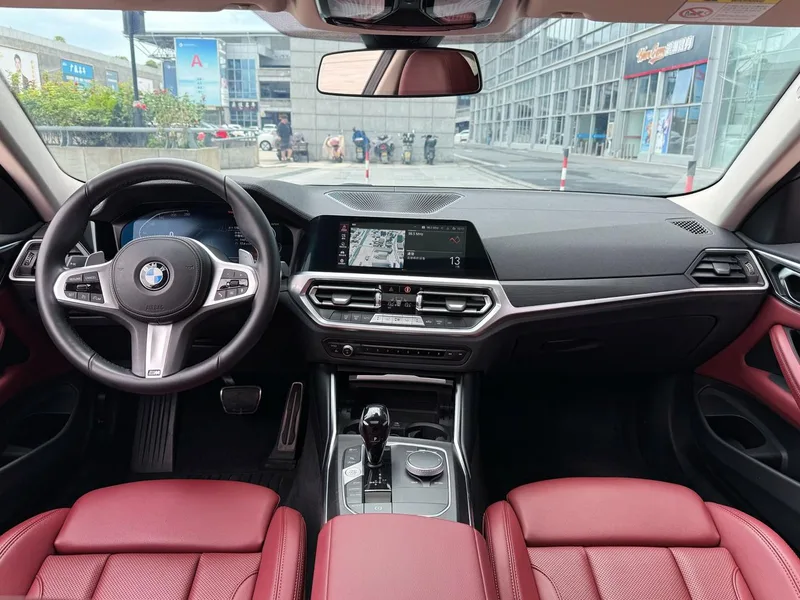 BMW 4 Series 2022 425i M Sports suit interior photo 9 BMW 4 Series 2022 425i M Sports suit interior photo 9