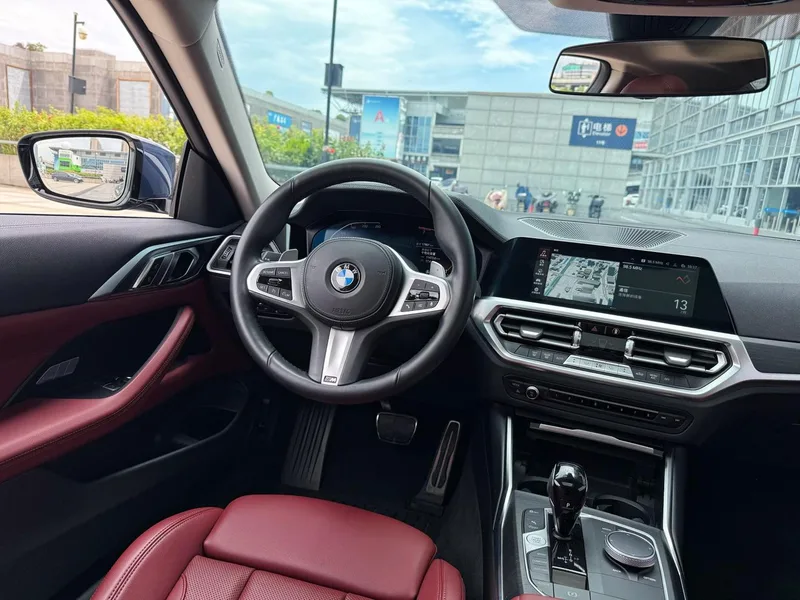 BMW 4 Series 2022 425i M Sports suit interior photo 10 BMW 4 Series 2022 425i M Sports suit interior photo 10