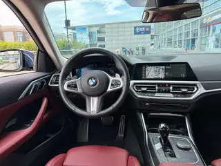 BMW 4 Series 2022 425i M Sports suit interior photo 11 BMW 4 Series 2022 425i M Sports suit interior photo 11
