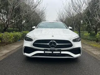 Mercedes-Benz C-Class 2022 Mise à jour C 200 L Version sportive extérieur photo 2