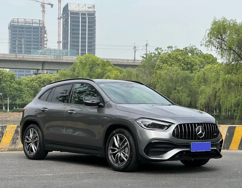 Mercedes-Benz GLA AMG 2022 AMG GLA 35 4MATIC extérieur photo 3