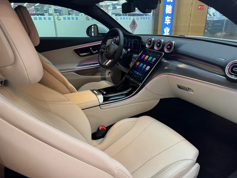 Mercedes-Benz CLE 2024 CLE 260 Coupé intérieur photo 19