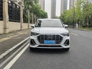Audi Q3 2023 35 TFSI Aggressive and dynamic (1.5T) exterior photo 2 Audi Q3 2023 35 TFSI Aggressive and dynamic (1.5T) exterior photo 2