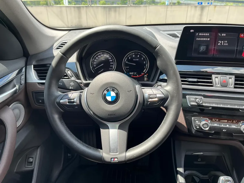 BMW X1 2021 sDrive25Li Leading Type interior photo 10 BMW X1 2021 sDrive25Li Leading Type interior photo 10