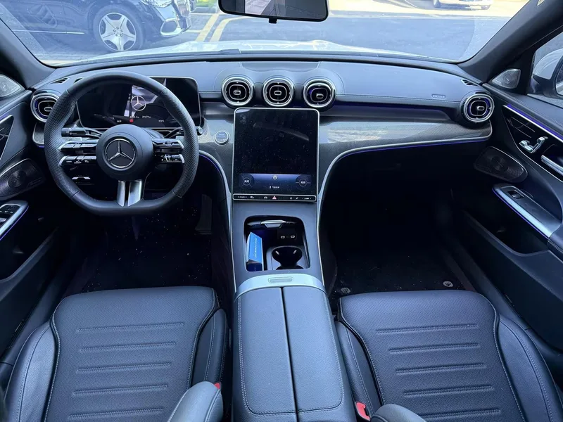 Mercedes-Benz C-Class 2025 C 260 L Sports version interior photo 8 Mercedes-Benz C-Class 2025 C 260 L Sports version interior photo 8