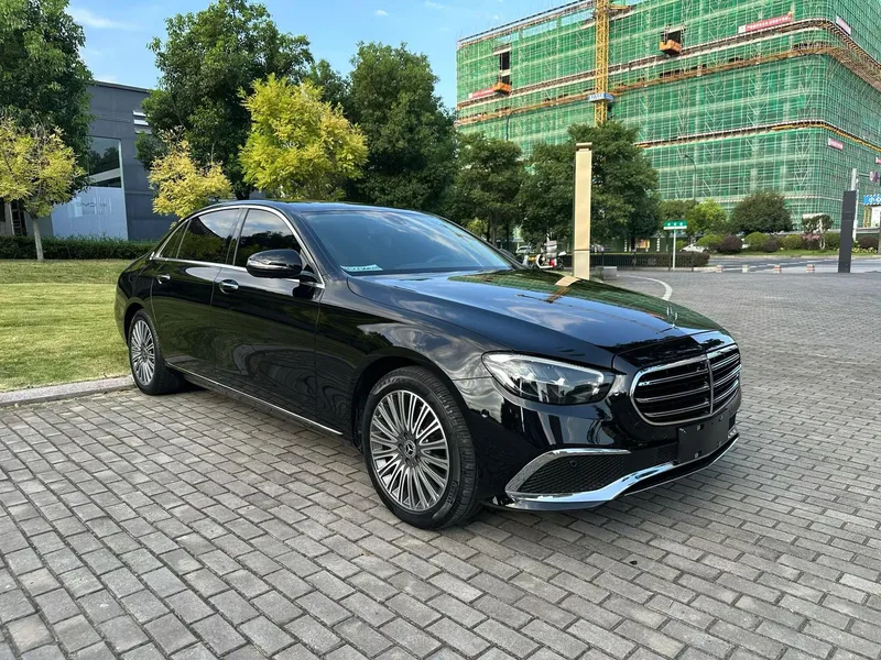 Mercedes-Benz E-Class 2023 Restyling E 300 L Fashionable Passenger car exterior photo 3 Mercedes-Benz E-Class 2023 Restyling E 300 L Fashionable Passenger car exterior photo 3