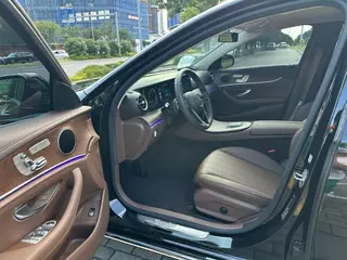 Mercedes-Benz E-Class 2023 Restyling E 300 L Fashionable Passenger car exterior photo 4 Mercedes-Benz E-Class 2023 Restyling E 300 L Fashionable Passenger car exterior photo 4