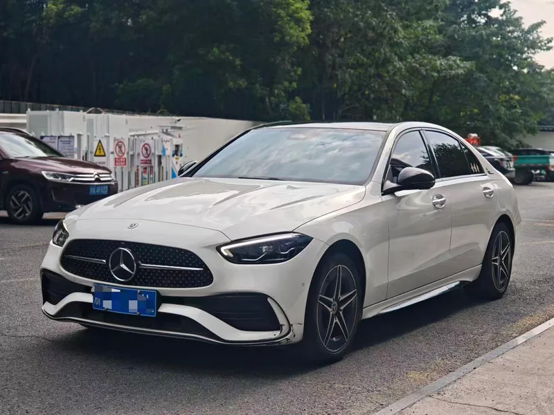 Mercedes-Benz C-Class 2023 C 260 L Hao Night Sports Edition exterior photo 1 Mercedes-Benz C-Class 2023 C 260 L Hao Night Sports Edition exterior photo 1