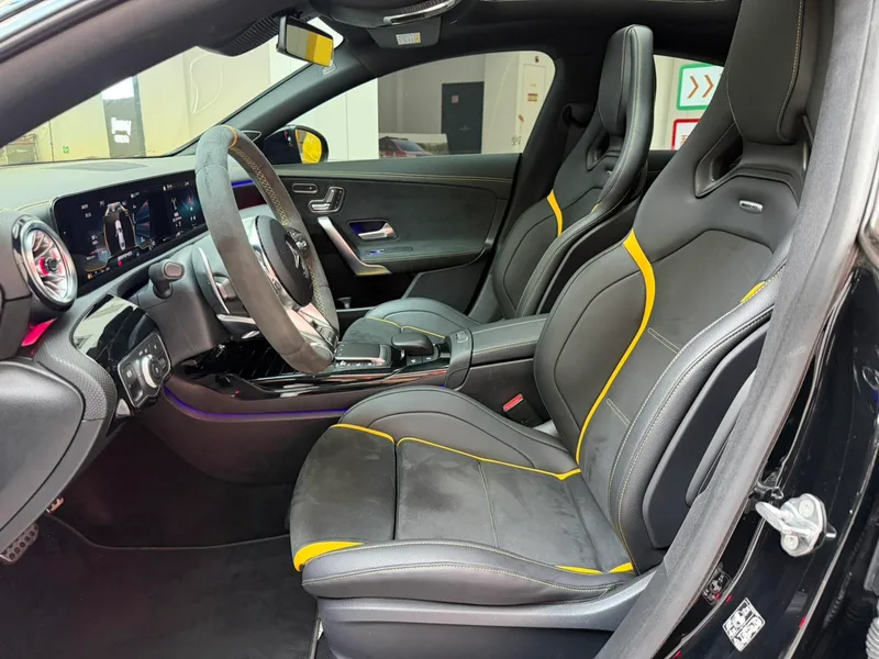 Mercedes-Benz CLA AMG 2022 AMG CLA 45 S 4MATIC interior foto 12