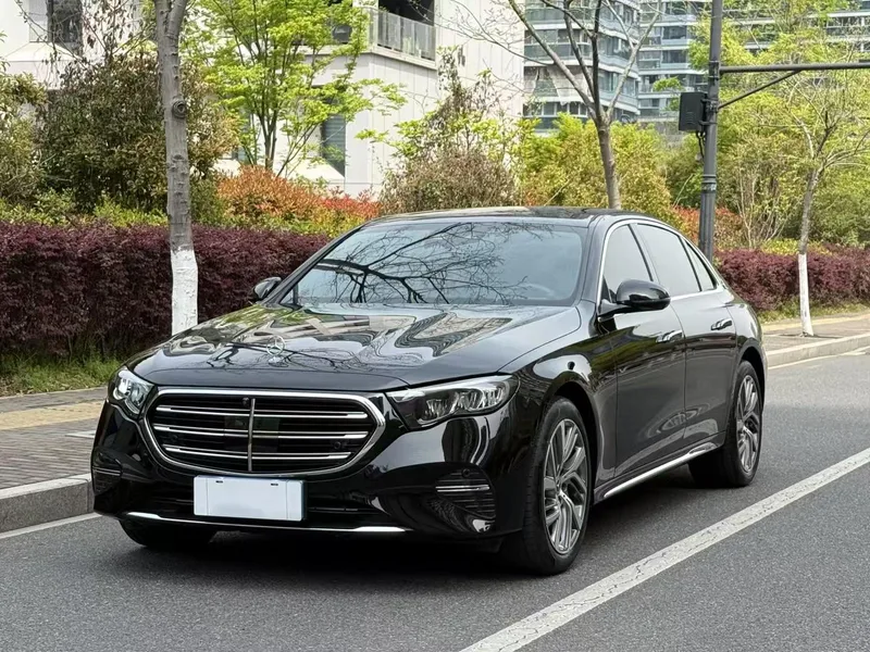 Mercedes-Benz E-Class 2024 E 300 L Fashionable Passenger car exterior photo 1 Mercedes-Benz E-Class 2024 E 300 L Fashionable Passenger car exterior photo 1