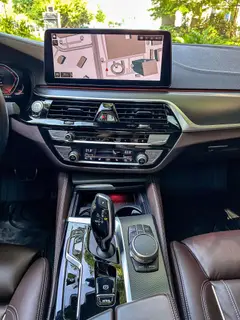 BMW 5 Series 2022 Reforma 540i Edición de moda M Conjunto deportivo interior foto 12