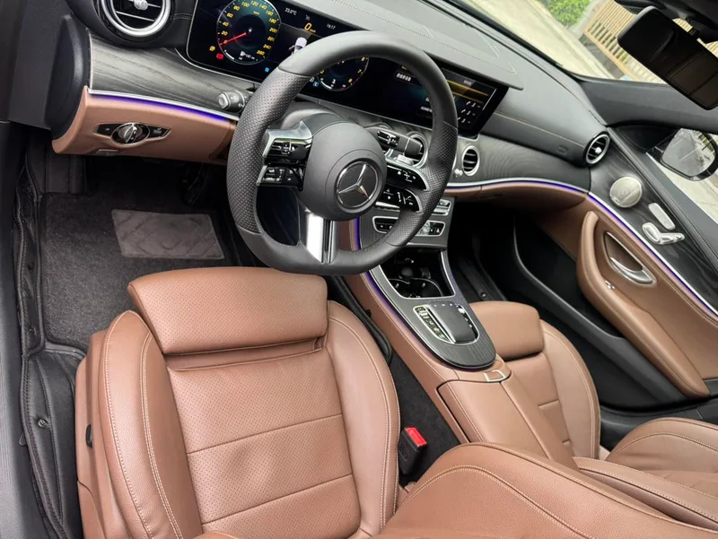Mercedes-Benz E-Class 2022 Segundo cambio E 300 L De lujo Coche deportivo exterior foto 10 Mercedes-Benz E-Class 2022 Segundo cambio E 300 L De lujo Coche deportivo exterior foto 10