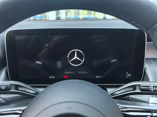 Mercedes-Benz GLC 2023 GLC 260 L 4MATIC De lujo 5 Asiento interior foto 13