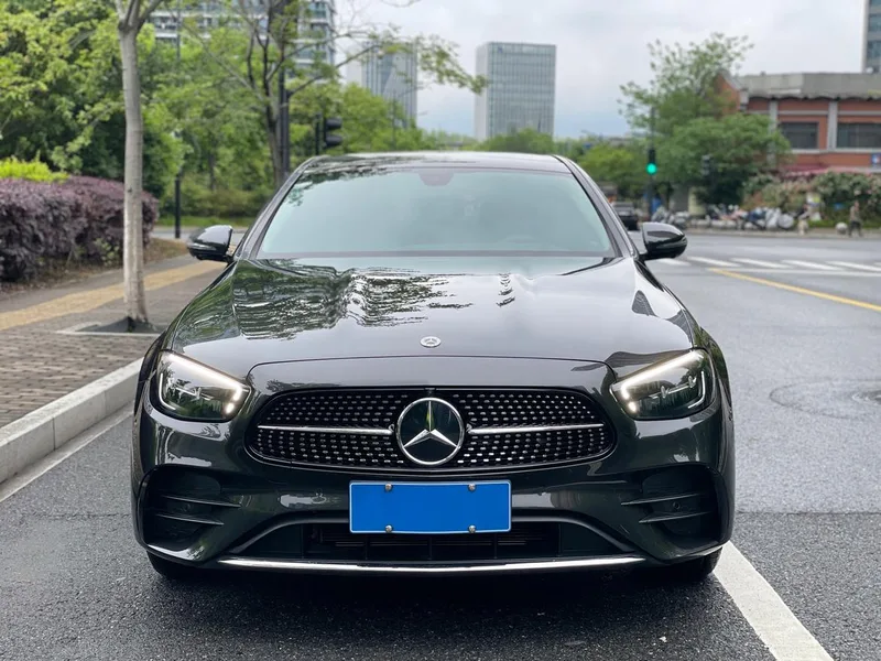 Mercedes-Benz E-Class 2022 Restyling E 300 L Fashionable sports car exterior photo 2 Mercedes-Benz E-Class 2022 Restyling E 300 L Fashionable sports car exterior photo 2