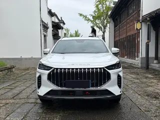 Jetour X70 PLUS 2024 Чемпионская версия 1.5T DCT Чемпион MAX 5 Кресло экстерьер фото 2 Jetour X70 PLUS 2024 Чемпионская версия 1.5T DCT Чемпион MAX 5 Кресло экстерьер фото 2