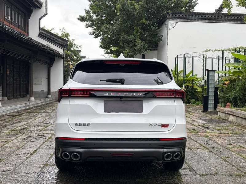 Jetour X70 PLUS 2024 Чемпионская версия 1.5T DCT Чемпион MAX 5 Кресло экстерьер фото 6 Jetour X70 PLUS 2024 Чемпионская версия 1.5T DCT Чемпион MAX 5 Кресло экстерьер фото 6