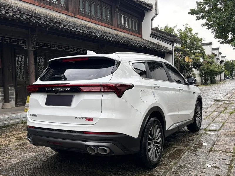 Jetour X70 PLUS 2024 Чемпионская версия 1.5T DCT Чемпион MAX 5 Кресло экстерьер фото 10 Jetour X70 PLUS 2024 Чемпионская версия 1.5T DCT Чемпион MAX 5 Кресло экстерьер фото 10