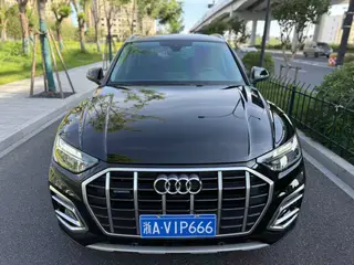 Audi Q5L 2024 40TFSI Deluxe Elegant exterior photo 2 Audi Q5L 2024 40TFSI Deluxe Elegant exterior photo 2