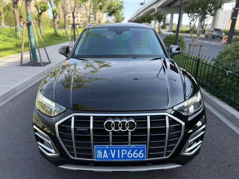 Audi Q5L 2024 40TFSI Deluxe Elegant exterior photo 2 Audi Q5L 2024 40TFSI Deluxe Elegant exterior photo 2