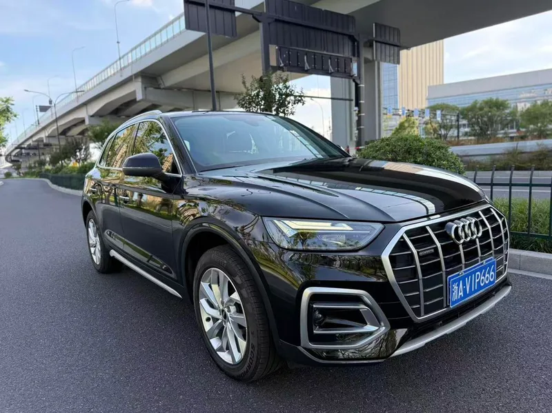 Audi Q5L 2024 40TFSI Deluxe Elegant exterior photo 3 Audi Q5L 2024 40TFSI Deluxe Elegant exterior photo 3