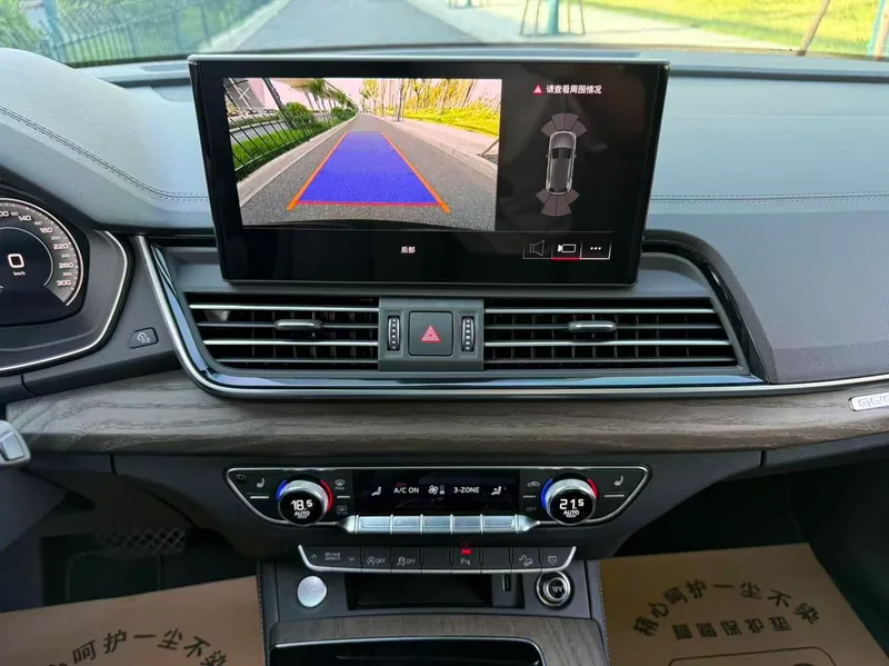 Audi Q5L 2024 40TFSI Deluxe Elegant interior photo 11 Audi Q5L 2024 40TFSI Deluxe Elegant interior photo 11