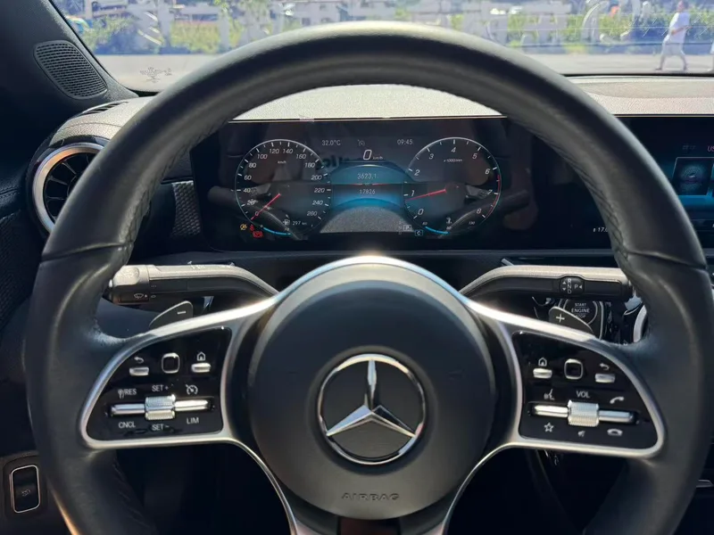 Mercedes-Benz A-Class 2022 A 200 L Sports Sedan Dynamic Edition interior photo 7 Mercedes-Benz A-Class 2022 A 200 L Sports Sedan Dynamic Edition interior photo 7