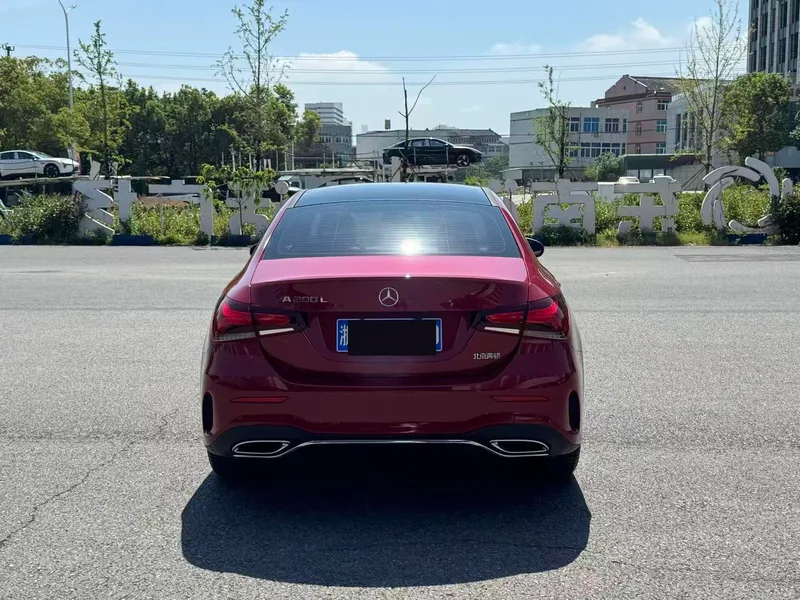 Mercedes-Benz A-Class 2022 A 200 L Sports Sedan Dynamic Edition interior photo 9 Mercedes-Benz A-Class 2022 A 200 L Sports Sedan Dynamic Edition interior photo 9