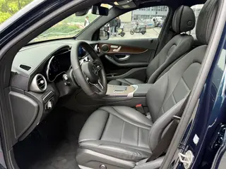 Mercedes-Benz GLC 2022 GLC 300 L 4MATIC Dinámico interior foto 15