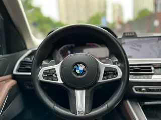 BMW X5 2021 Restyling xDrive30i M Sports suit interior photo 11