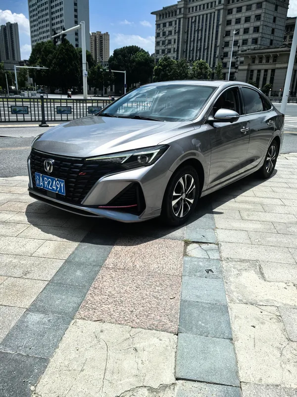 Changan Eado 2021 PLUS Ballena azul NE 1.4T GDI DCT Acabado premium exterior foto 2