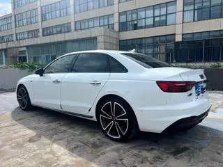 Audi A4L 2024 45 TFSI quattro Choose dynamic type exterior photo 5
