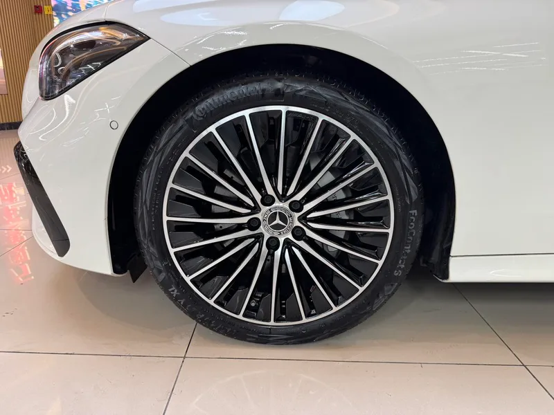 Mercedes-Benz CLE 2025 CLE 260 Coupé extérieur photo 9