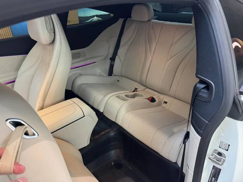 Mercedes-Benz CLE 2025 CLE 260 Coupé intérieur photo 12