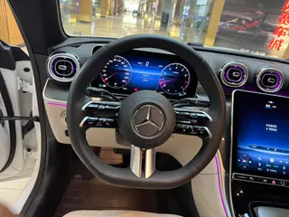 Mercedes-Benz CLE 2025 CLE 260 Coupé intérieur photo 14