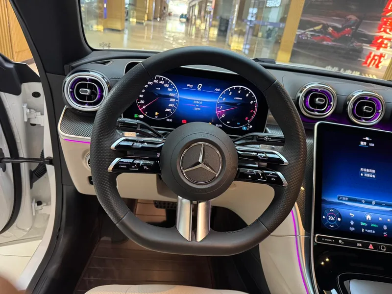 Mercedes-Benz CLE 2025 CLE 260 Coupé intérieur photo 14