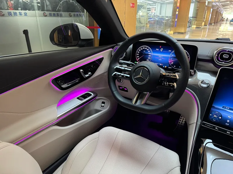 Mercedes-Benz CLE 2025 CLE 260 Coupé intérieur photo 15